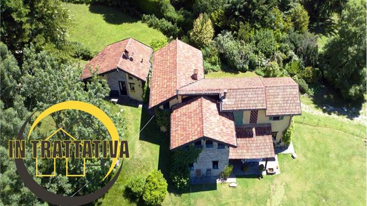 Villa in vendita a Rancio Valcuvia